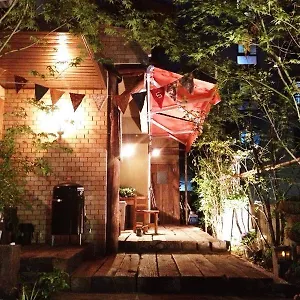 hiroshima-guest-house-roku.hotelsinhiroshima.com/