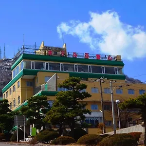 hotel-hakodateyama.hokkaidohotelsjapan.com/